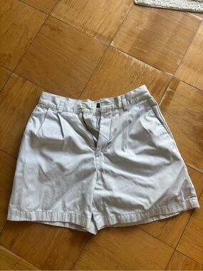 Dockers Classic Light Gray High-Waist Pleated Shorts